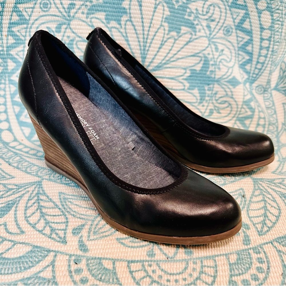 Classic Black Leather Wedge Shoes